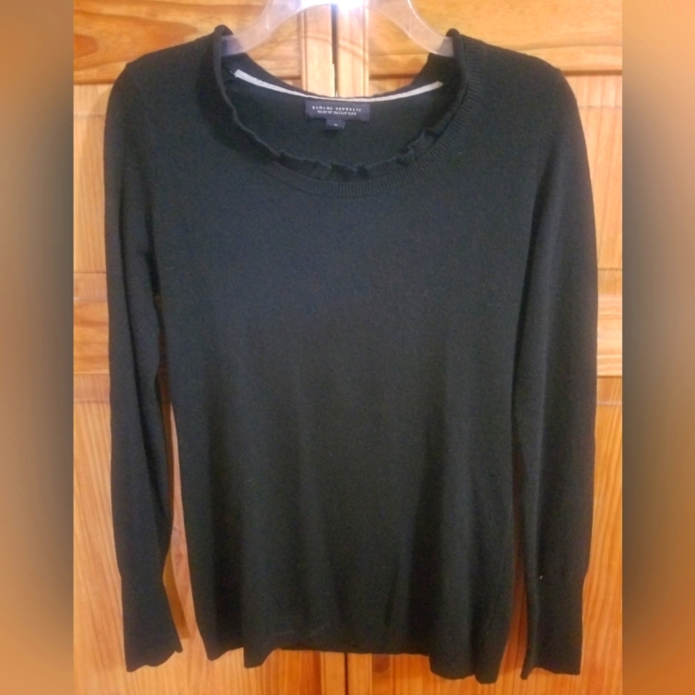 Black Banana Republic Italian Wool Sweater